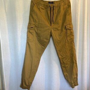 Aeropostale large khaki cargo jogger woman